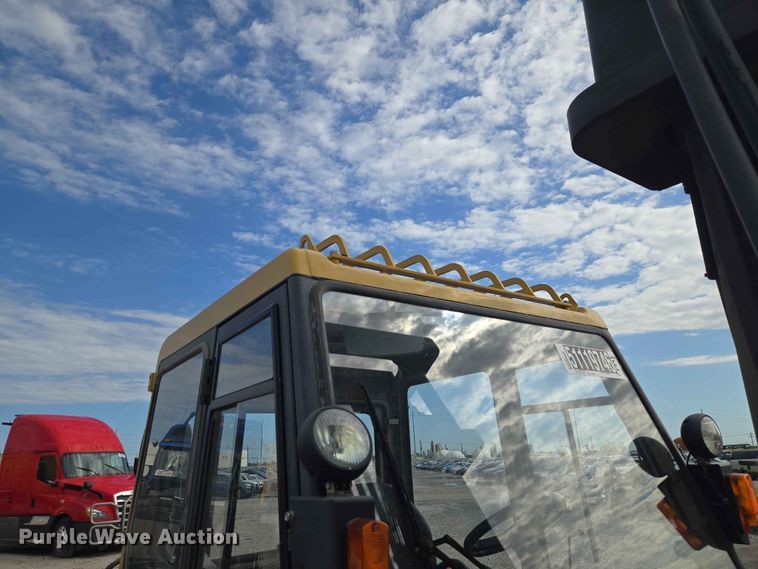 image for item YA3841 Caterpillar DP70 forklift