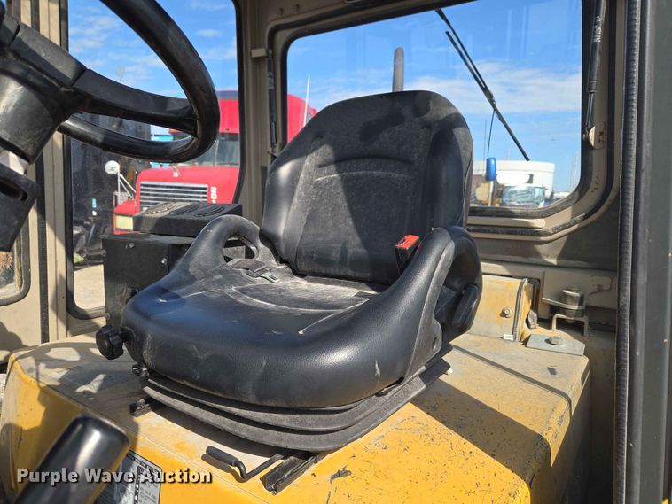 image for item YA3841 Caterpillar DP70 forklift