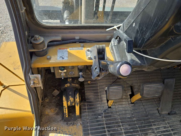 image for item YA3841 Caterpillar DP70 forklift