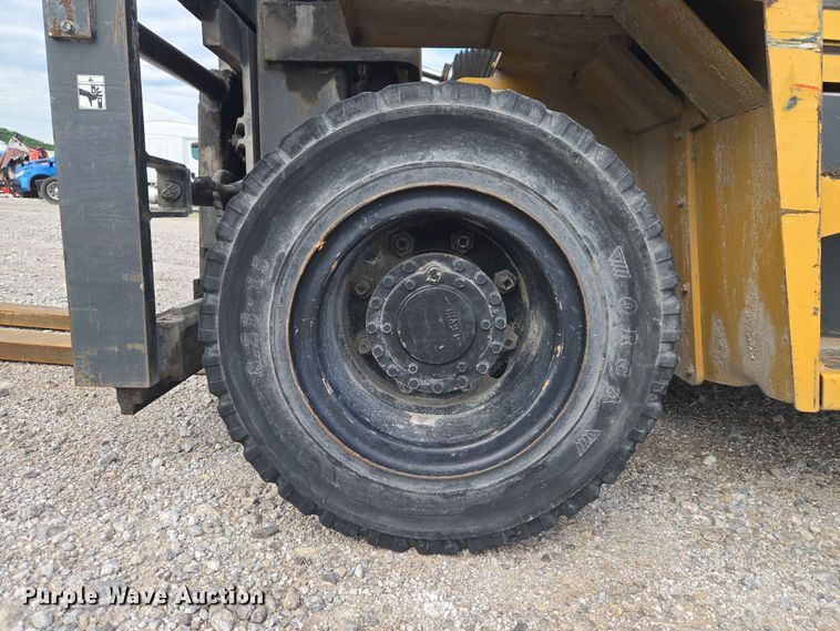 image for item YA3841 Caterpillar DP70 forklift