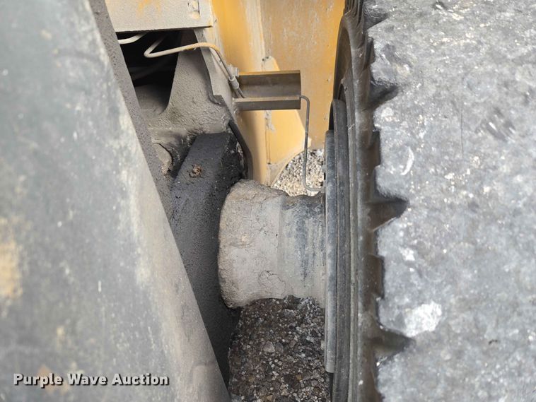 image for item YA3841 Caterpillar DP70 forklift