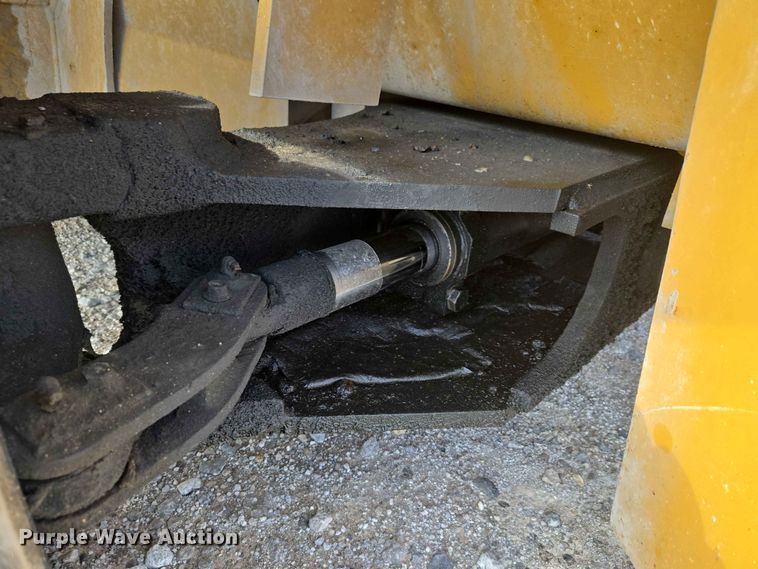 image for item YA3841 Caterpillar DP70 forklift