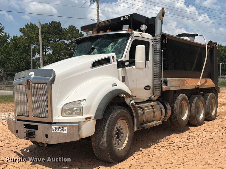 image for item YA3890 2019 Kenworth T880 dump truck