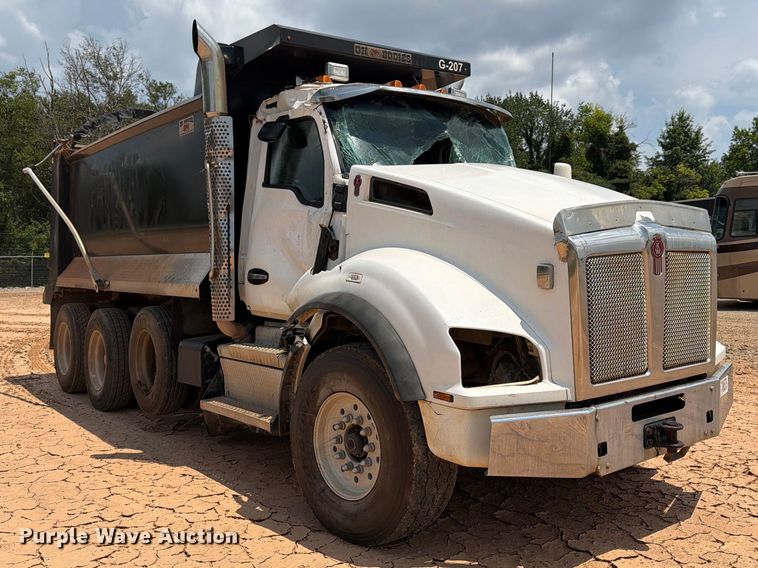 image for item YA3890 2019 Kenworth T880 dump truck