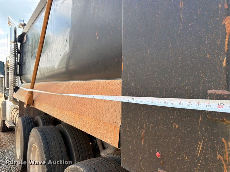 image for item YA3890 2019 Kenworth T880 dump truck