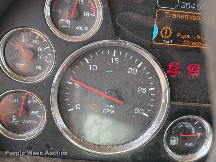 image for item YA3890 2019 Kenworth T880 dump truck