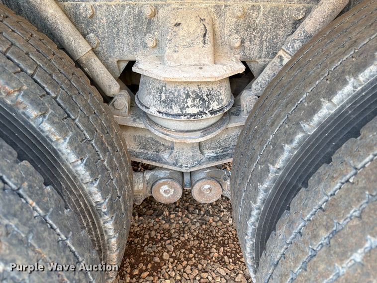 image for item YA3890 2019 Kenworth T880 dump truck