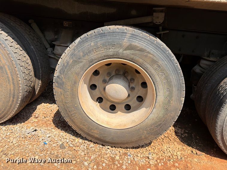 image for item YA3890 2019 Kenworth T880 dump truck