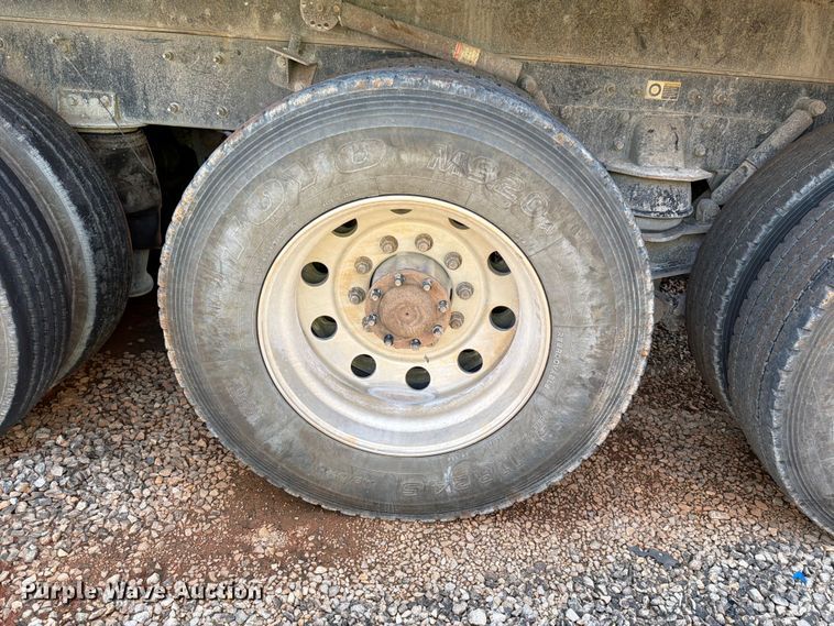 image for item YA3890 2019 Kenworth T880 dump truck