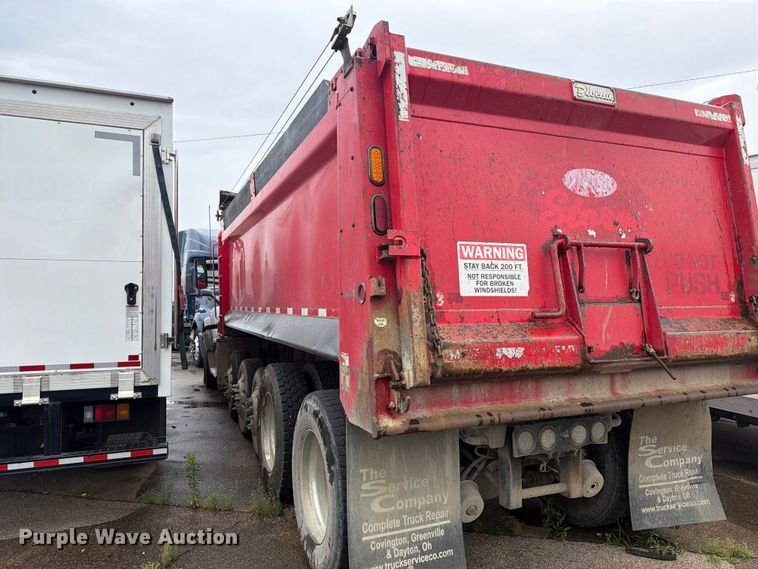 image for item YA3935 2018 Kenworth T880 dump truck