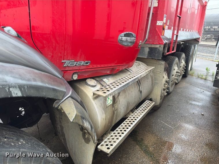 image for item YA3935 2018 Kenworth T880 dump truck