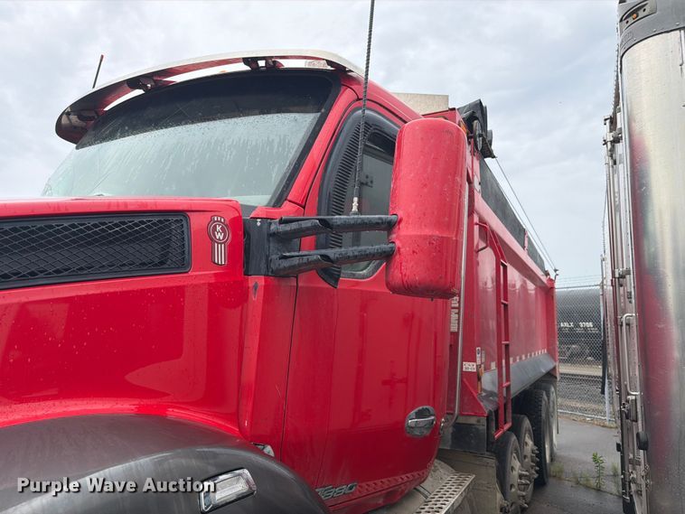 image for item YA3935 2018 Kenworth T880 dump truck