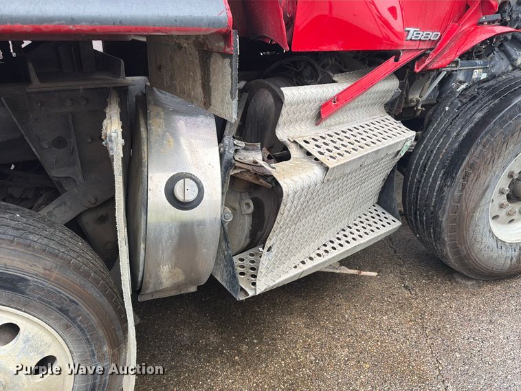 image for item YA3935 2018 Kenworth T880 dump truck