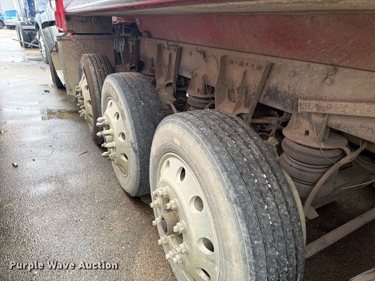 image for item YA3935 2018 Kenworth T880 dump truck