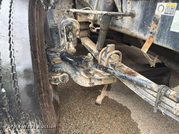 image for item YA3935 2018 Kenworth T880 dump truck