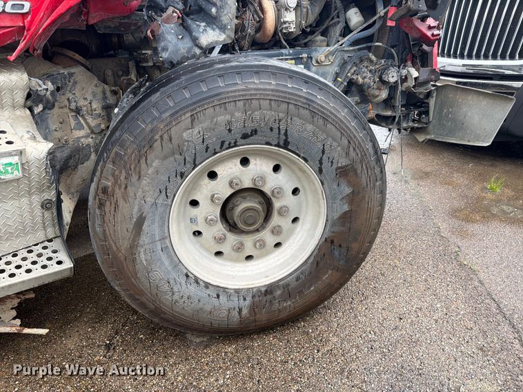 image for item YA3935 2018 Kenworth T880 dump truck