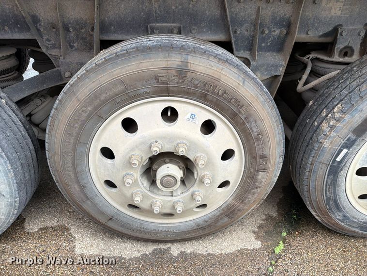 image for item YA3935 2018 Kenworth T880 dump truck
