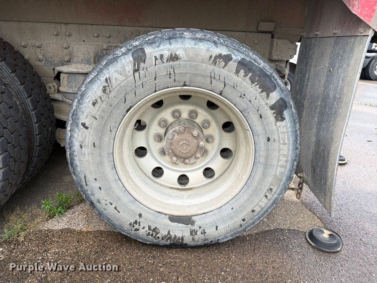 image for item YA3935 2018 Kenworth T880 dump truck