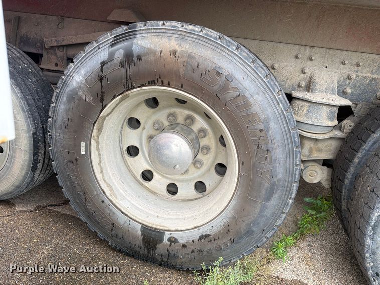 image for item YA3935 2018 Kenworth T880 dump truck