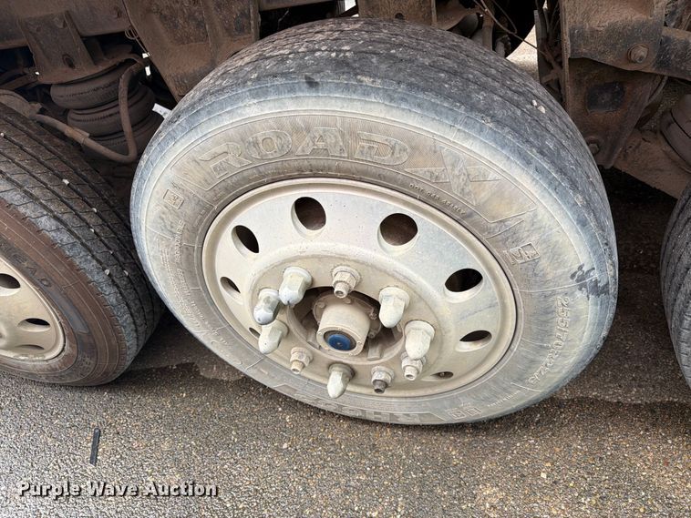 image for item YA3935 2018 Kenworth T880 dump truck