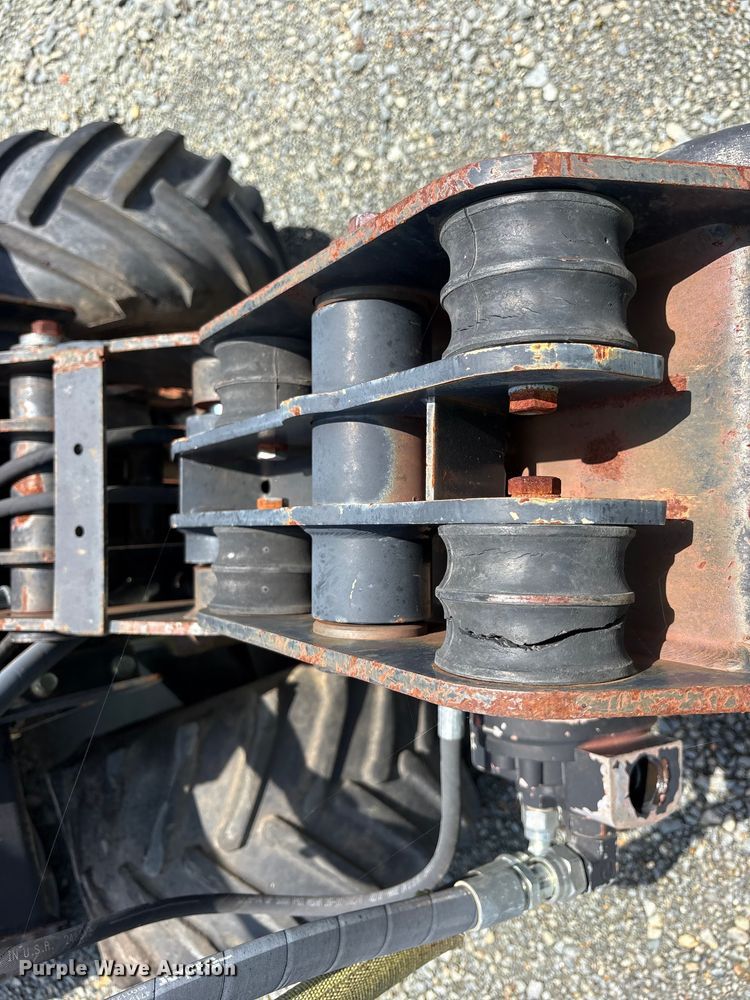 image for item YA3955 2005 Ditch Witch 410SX trencher