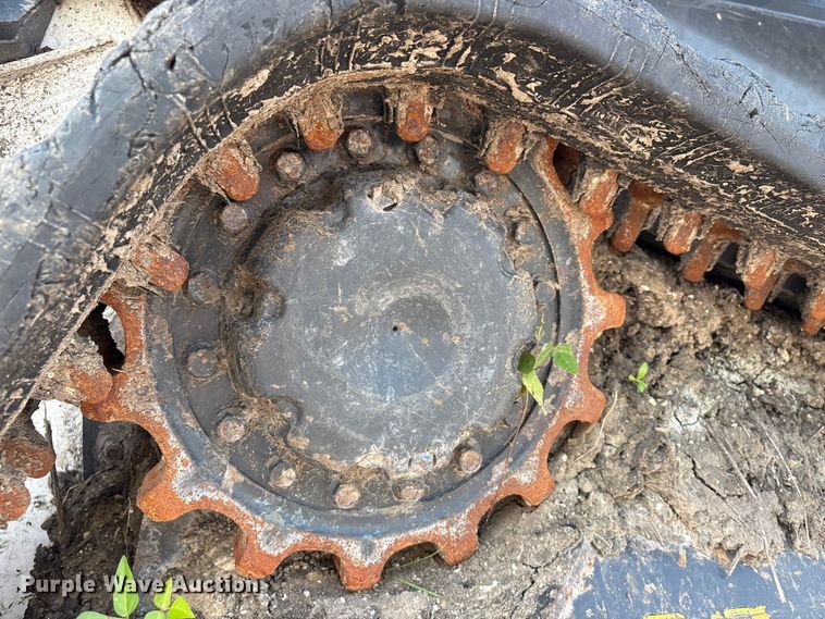 image for item YA4050 2021 Bobcat T76 tracked skid steer loader