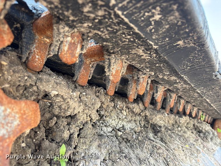 image for item YA4050 2021 Bobcat T76 tracked skid steer loader