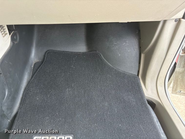 image for item DO5248 2015 Dodge Grand Caravan van