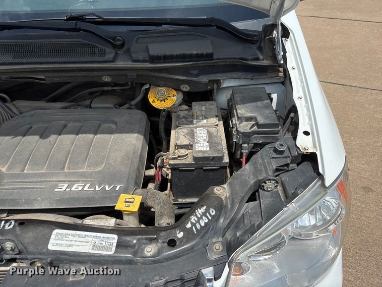 image for item DO5248 2015 Dodge Grand Caravan van