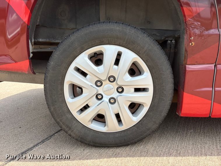 image for item DO5248 2015 Dodge Grand Caravan van