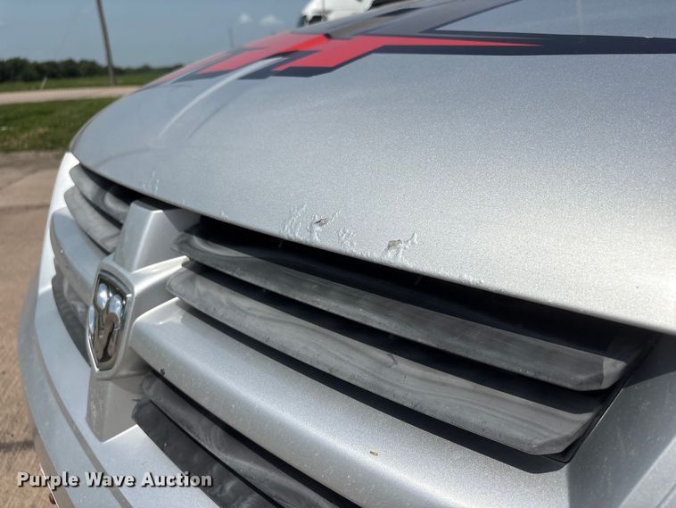 image for item DO5249 2009 Dodge Grand Caravan van