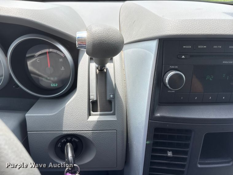 image for item DO5249 2009 Dodge Grand Caravan van