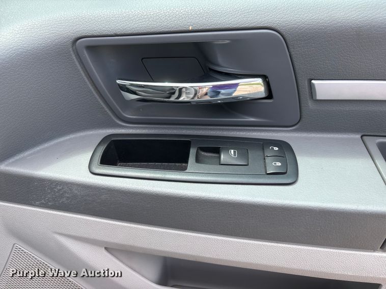 image for item DO5249 2009 Dodge Grand Caravan van