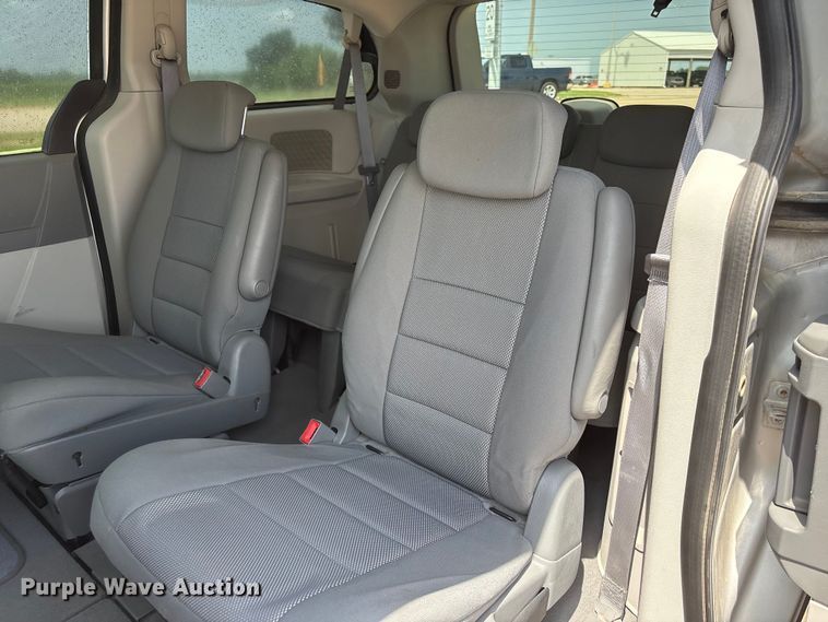 image for item DO5249 2009 Dodge Grand Caravan van