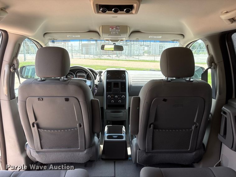 image for item DO5249 2009 Dodge Grand Caravan van