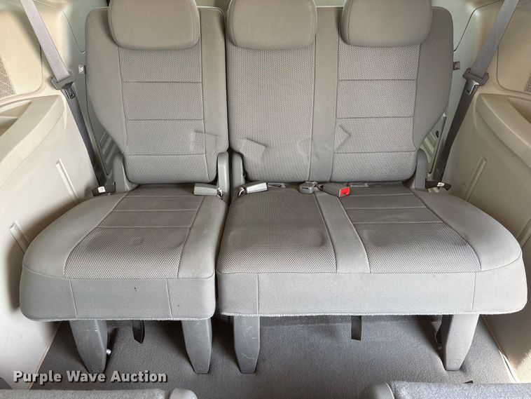 image for item DO5249 2009 Dodge Grand Caravan van