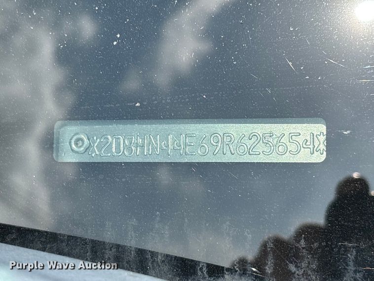image for item DO5249 2009 Dodge Grand Caravan van