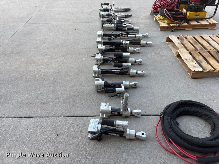 image for item DO5267 Amkus rescue equipment