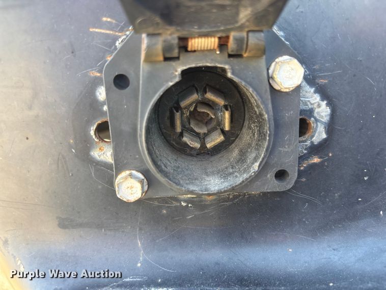 image for item DO5268 2000 Chevrolet C3500 pickup truck