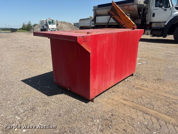 image for item DO5271 Waste oil tank