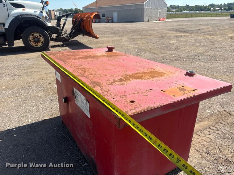 image for item DO5271 Waste oil tank