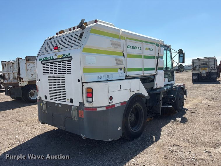 image for item DO5273 2019 Global M4HSD street sweeper truck