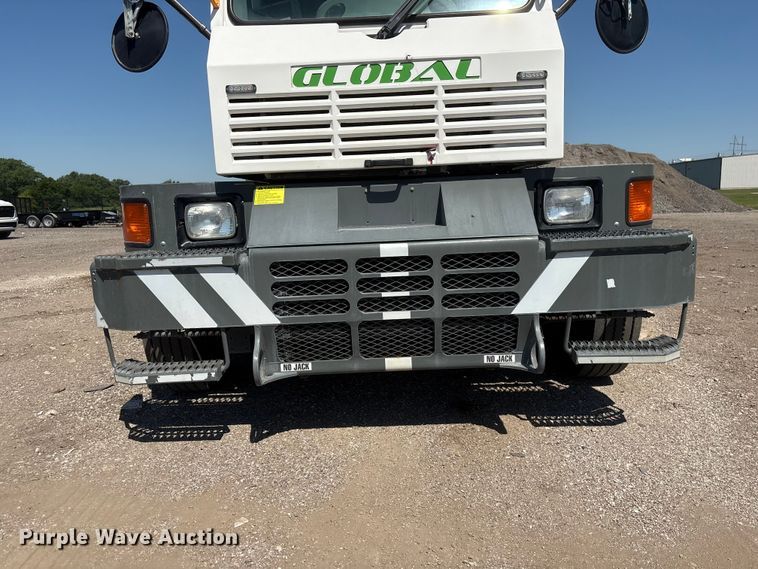 image for item DO5273 2019 Global M4HSD street sweeper truck