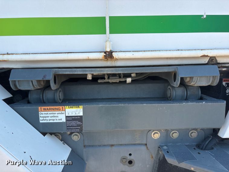image for item DO5273 2019 Global M4HSD street sweeper truck