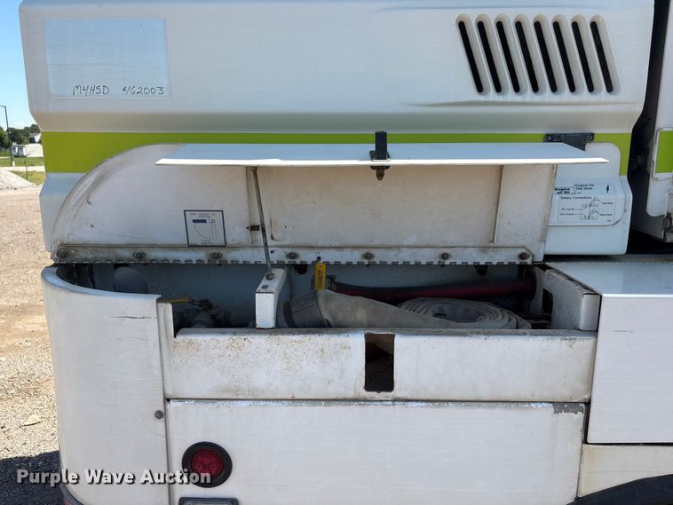 image for item DO5273 2019 Global M4HSD street sweeper truck