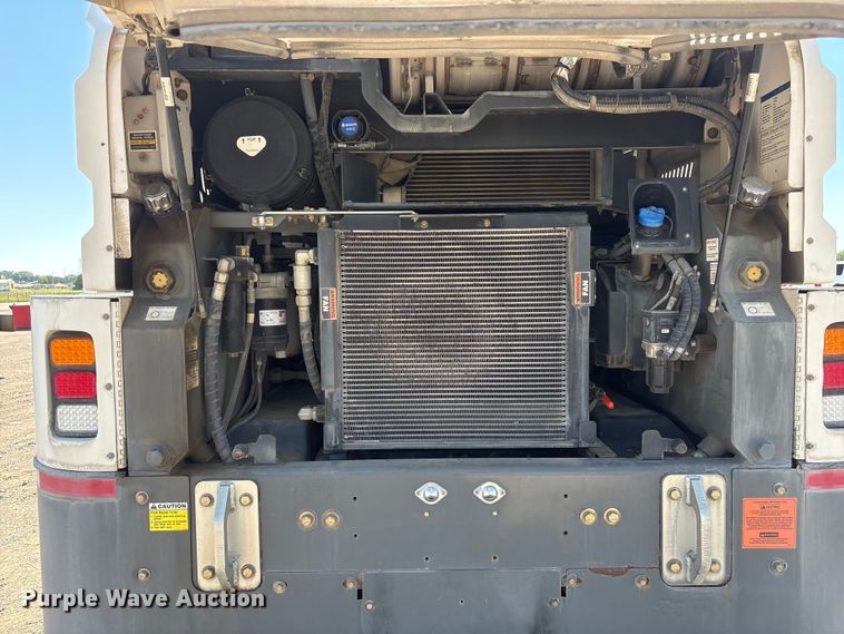 image for item DO5273 2019 Global M4HSD street sweeper truck