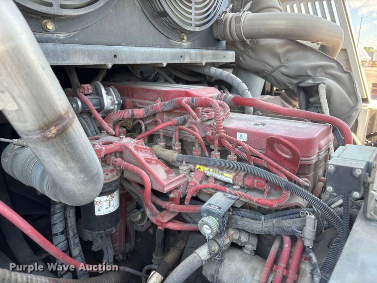 image for item DO5273 2019 Global M4HSD street sweeper truck