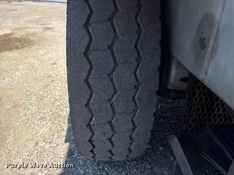 image for item DO5273 2019 Global M4HSD street sweeper truck