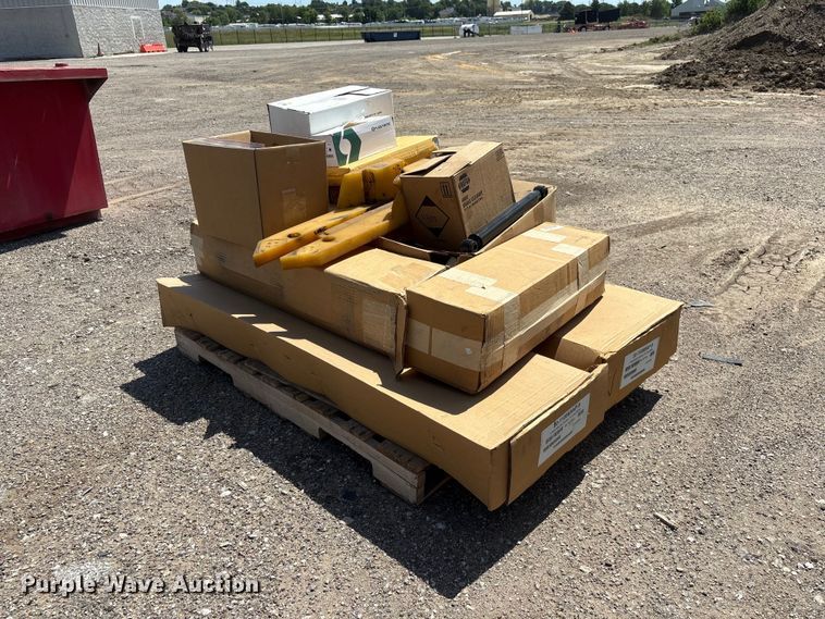 image for item DO5273 2019 Global M4HSD street sweeper truck