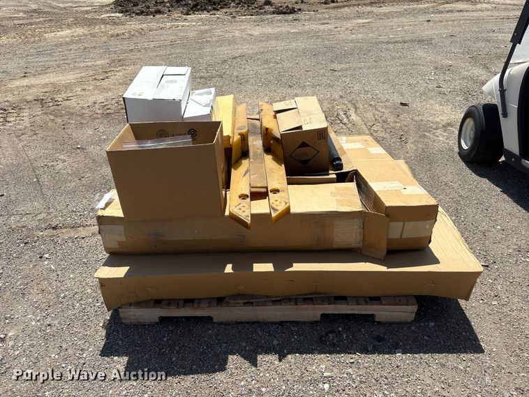 image for item DO5273 2019 Global M4HSD street sweeper truck